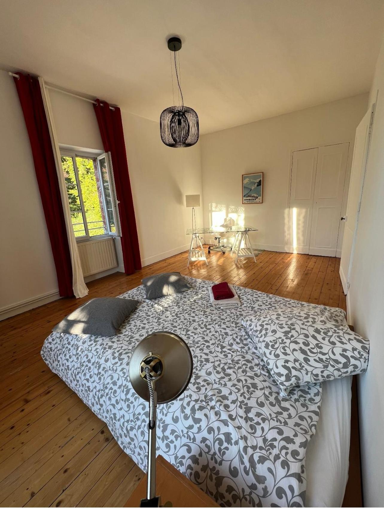 Chateau Monts Blancs Lumbin Bagian luar foto