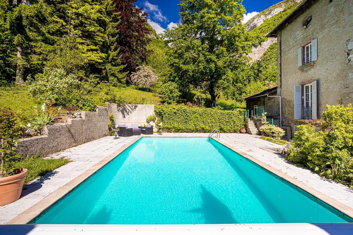 Chateau Monts Blancs Lumbin Bagian luar foto