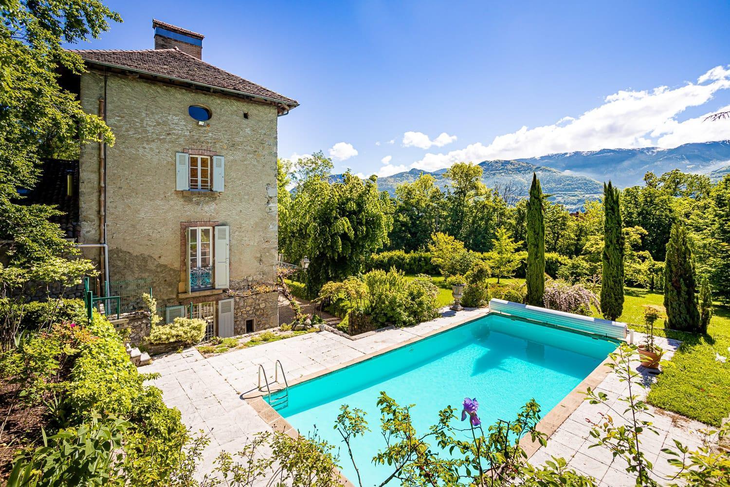 Chateau Monts Blancs Lumbin Bagian luar foto